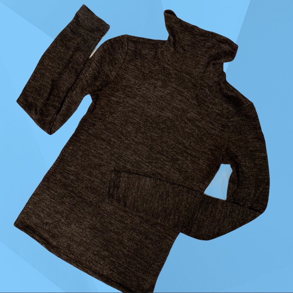 TURTLE NECK LONG SLEEVE TOP